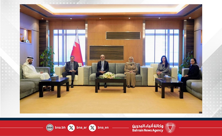 وزير الأشغال يوقع اتفاقية تشييد مركز حسين علي يتيم الصحي في مدينة سلمان